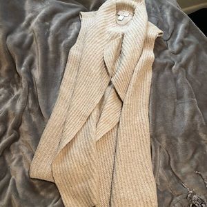 Ann Taylor Loft sleeveless cardigan